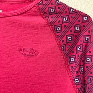 Icebreaker merino girls pink with design(13-14)yrs